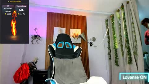 Snapshot of bigxxo chatting on October 28, 2025, 2:04 am bigxxo online show from October 28, 2025, 2:04 am