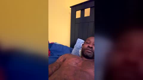 Two online show from March 18, 2026, 9:40 pm