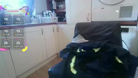 bijiminy online show from October 9, 2025, 10:46 am