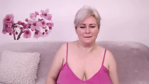 Snapshot of bijouceline chatting on February 1, 2025, 11:37 pm Celine online show from February 1, 2025, 11:37 pm