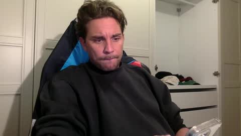 bikdig1 online show from December 12, 2024, 3:59 pm