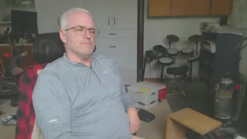 billp750876 online show from April 28, 2026, 9:09 pm