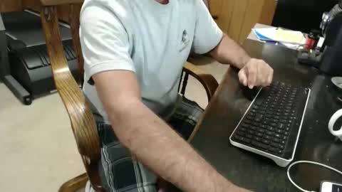 billy471 online show from May 7, 2026, 11:43 pm