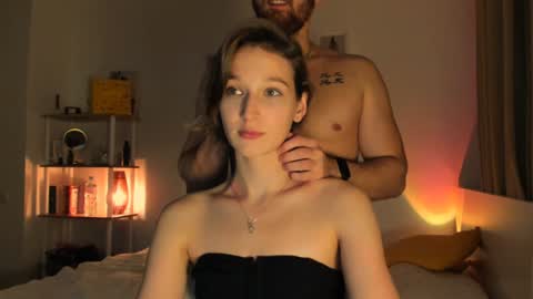 Snapshot of billy_full chatting on December 9, 2024, 7:39 pm Billy and Lisahelp us to reach 100 likes online show from December 9, 2024, 7:39 pm