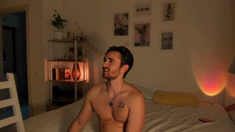 Snapshot of billy_full chatting on December 14, 2024, 8:40 pm Billy and Lisahelp us to reach 100 likes online show from December 14, 2024, 8:40 pm