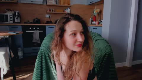 Billy and Lisahelp us to reach 100 likes online show from March 25, 2026, 7:25 am