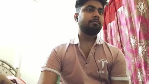 birbikrom104 online show from November 12, 2025, 7:53 am