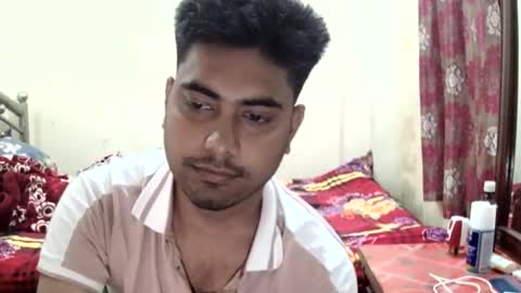 Snapshot of birbikrom104 chatting on May 3, 2026, 5:35 am birbikrom104 online show from May 3, 2026, 5:35 am