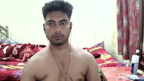 Snapshot of birbikrom104 chatting on May 3, 2026, 5:41 pm birbikrom104 online show from May 3, 2026, 5:41 pm
