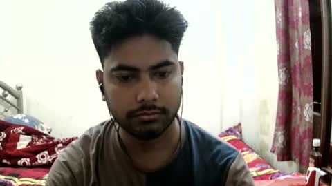 Snapshot of birbikrom104 chatting on May 10, 2026, 5:01 am birbikrom104 online show from May 10, 2026, 5:01 am