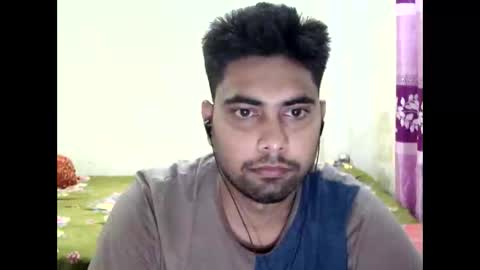 Snapshot of birbikrom104 chatting on May 29, 2026, 6:28 pm birbikrom104 online show from May 29, 2026, 6:28 pm