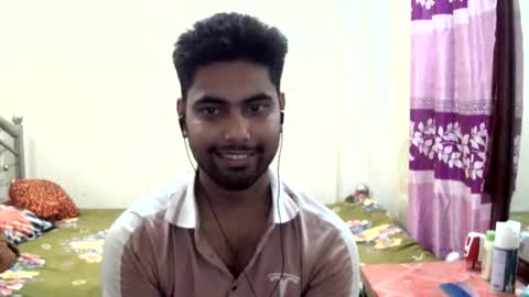 Snapshot of birbikrom104 chatting on June 2, 2026, 4:09 pm birbikrom104 online show from June 2, 2026, 4:09 pm
