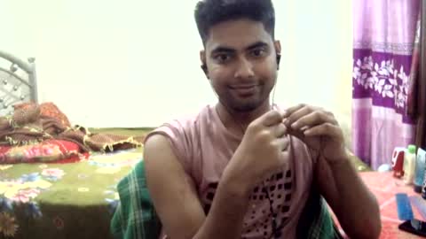 Snapshot of birbikrom104 chatting on June 13, 2026, 6:17 pm birbikrom104 online show from June 13, 2026, 6:17 pm