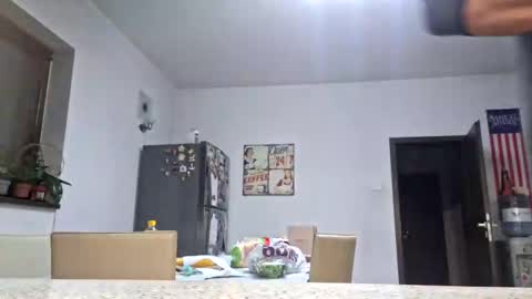 Snapshot of bisexdadd chatting on December 2, 2024, 5:04 pm bisexdadd online show from December 2, 2024, 5:04 pm