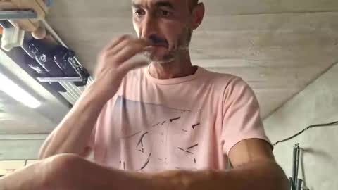 Snapshot of bisexdadd chatting on September 9, 2025, 4:28 pm bisexdadd online show from September 9, 2025, 4:28 pm
