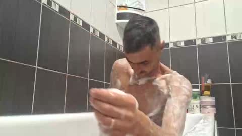 Snapshot of bisexdadd chatting on October 5, 2025, 4:38 pm bisexdadd online show from October 5, 2025, 4:38 pm
