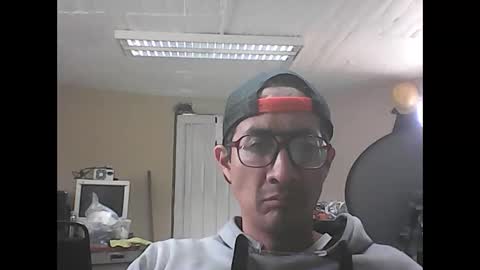 Snapshot of bisexmangenx chatting on April 20, 2026, 7:04 pm Manu O online show from April 20, 2026, 7:04 pm