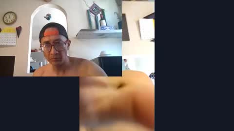 Snapshot of bisexmangenx chatting on April 21, 2026, 5:39 pm Manu O online show from April 21, 2026, 5:39 pm