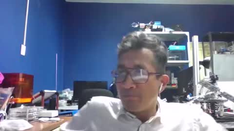 Snapshot of bisexmangenx chatting on May 11, 2026, 10:40 pm Manu O online show from May 11, 2026, 10:40 pm