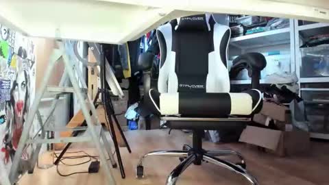 bisexualjay online show from February 10, 2026, 2:10 pm