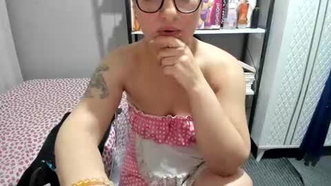 Snapshot of bisexyeliz35 chatting on July 24, 2026, 8:29 pm bisex woman online show from July 24, 2026, 8:29 pm