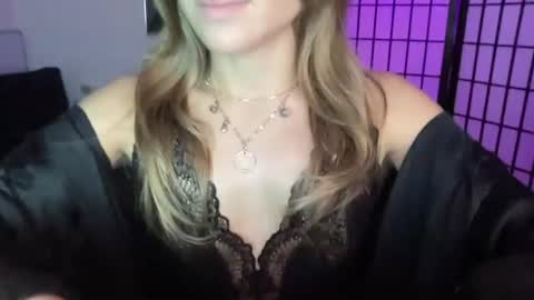 bitemebitcch online show from July 14, 2026, 6:18 am
