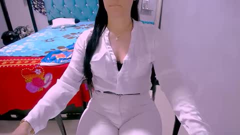 Snapshot of bittermomxxx chatting on March 28, 2026, 2:27 pm bittermomxxx online show from March 28, 2026, 2:27 pm
