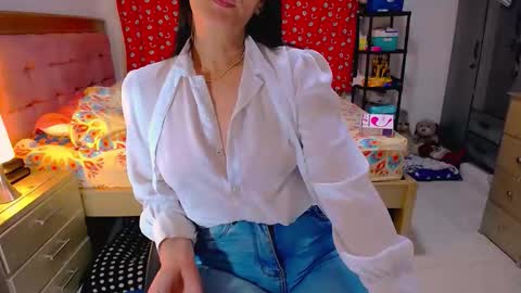 Snapshot of bittermomxxx chatting on April 12, 2026, 4:39 am bittermomxxx online show from April 12, 2026, 4:39 am