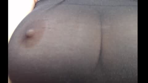 Snapshot of bivi_hot chatting on January 17, 2025, 10:44 am bivi hot online show from January 17, 2025, 10:44 am