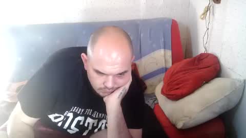 George  Maria online show from July 30, 2026, 4:17 pm