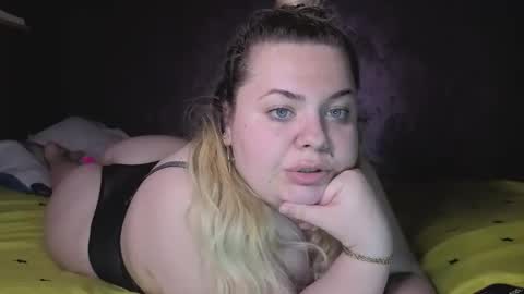 BixiAdelle online show from May 4, 2026, 6:26 pm