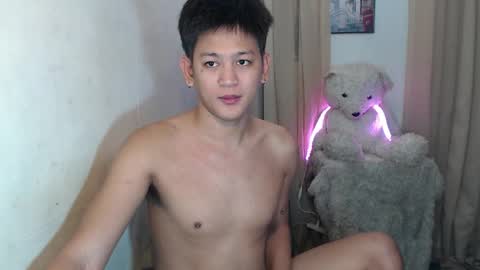 Snapshot of bj_alex31 chatting on November 21, 2025, 5:33 pm alex online show from November 21, 2025, 5:33 pm