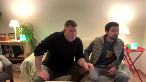 BJkouple online show from January 14, 2026, 9:52 pm