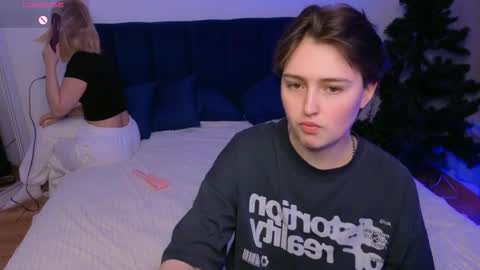 Julia online show from January 16, 2026, 8:51 am