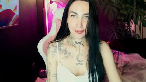 blablablablagirl online show from May 28, 2026, 9:45 pm