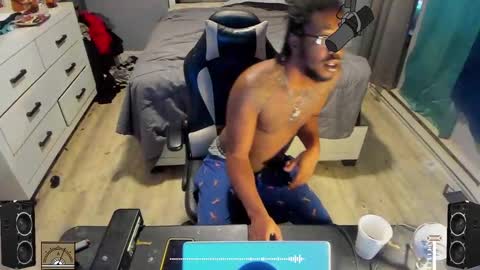 Snapshot of blaccanalmatters chatting on January 5, 2025, 11:22 pm Plant Base Streamers From Pennsylvania online show from January 5, 2025, 11:22 pm