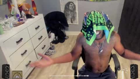 Snapshot of blaccanalmatters chatting on September 29, 2025, 10:25 pm Plant Base Streamers From Pennsylvania online show from September 29, 2025, 10:25 pm