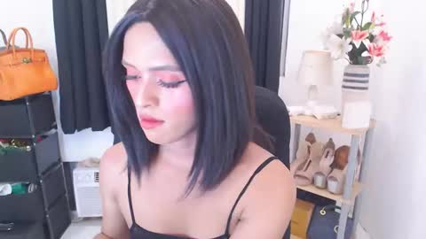 Snapshot of black_bag69 chatting on May 16, 2026, 11:09 am black_bag69 online show from May 16, 2026, 11:09 am