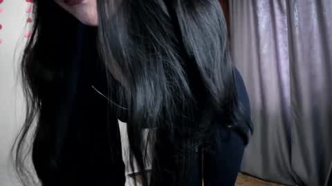 Snapshot of black_berry_bla_ck chatting on March 4, 2025, 1:28 pm black_berry_bla_ck online show from March 4, 2025, 1:28 pm