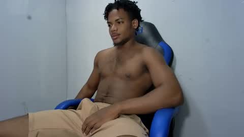 Snapshot of black_dicck chatting on May 12, 2026, 4:48 pm tu morenito online show from May 12, 2026, 4:48 pm