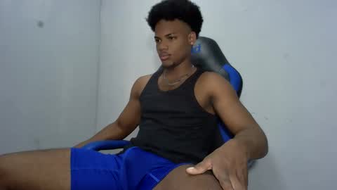 Snapshot of black_dicck chatting on May 17, 2026, 3:52 pm tu morenito online show from May 17, 2026, 3:52 pm