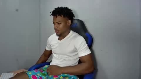 Snapshot of black_dicck chatting on June 8, 2026, 5:24 pm tu morenito online show from June 8, 2026, 5:24 pm