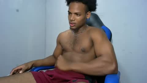 Snapshot of black_dicck chatting on July 2, 2026, 7:31 pm tu morenito online show from July 2, 2026, 7:31 pm