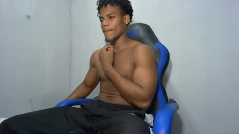 Snapshot of black_dicck chatting on July 9, 2026, 3:43 am tu morenito online show from July 9, 2026, 3:43 am