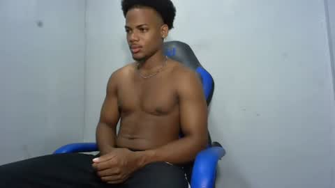 Snapshot of black_dicck chatting on July 14, 2026, 3:00 am tu morenito online show from July 14, 2026, 3:00 am