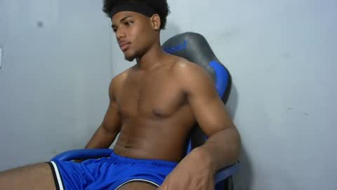 Snapshot of black_dicck chatting on July 26, 2026, 3:47 am tu morenito online show from July 26, 2026, 3:47 am