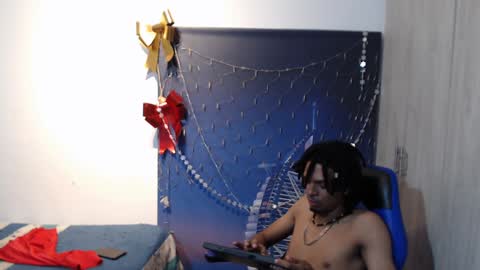 Black online show from December 9, 2024, 11:47 am