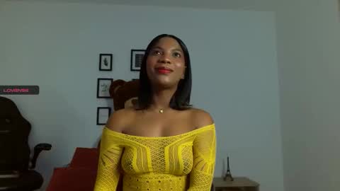 Snapshot of black_girl99 chatting on December 18, 2025, 10:49 pm Chicago sexy online show from December 18, 2025, 10:49 pm