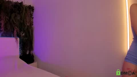 Snapshot of black_jenny chatting on October 10, 2025, 11:42 am Jenny online show from October 10, 2025, 11:42 am