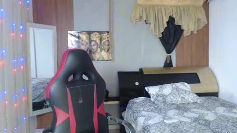 Snapshot of black_king_241 chatting on October 15, 2025, 3:39 am black_king_241 online show from October 15, 2025, 3:39 am